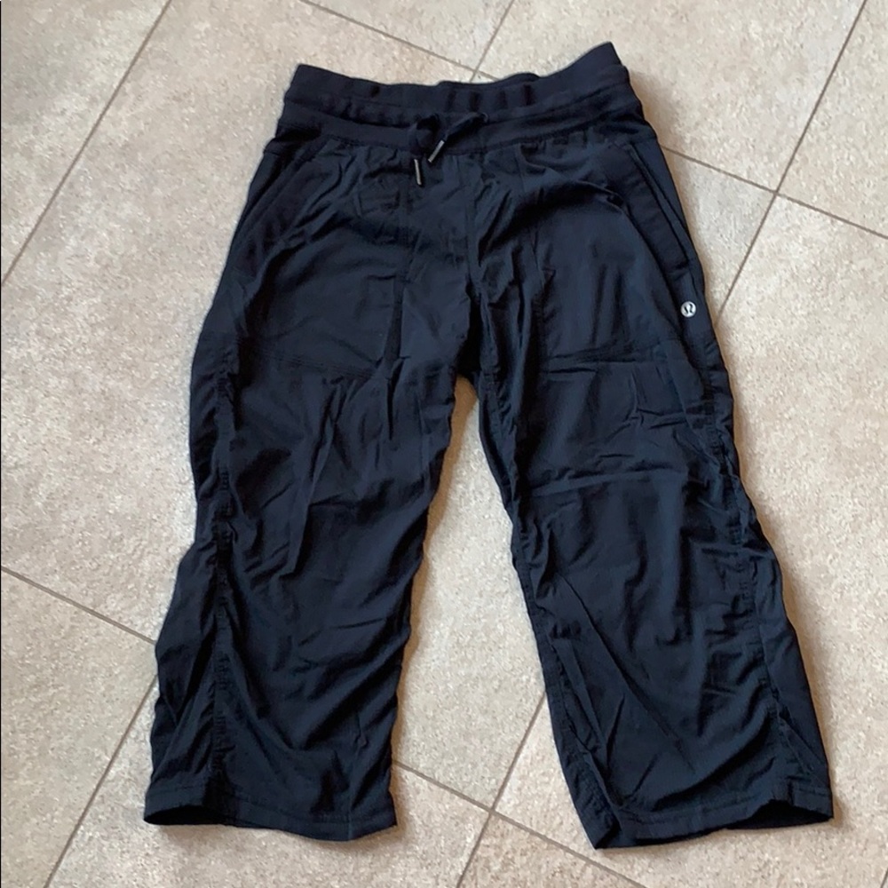Lululemon studio crop unlined